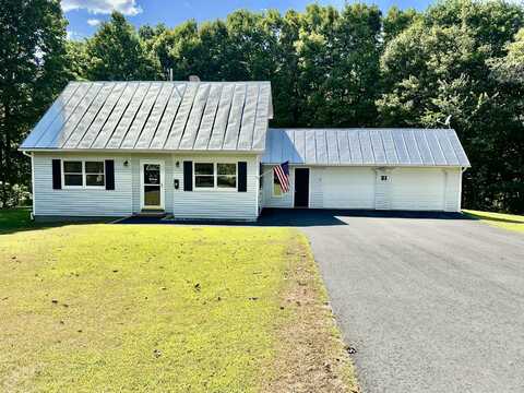 21 Young Street, Madison, ME 04950