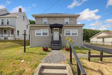 162 College Avenue, Waterville, ME 04901