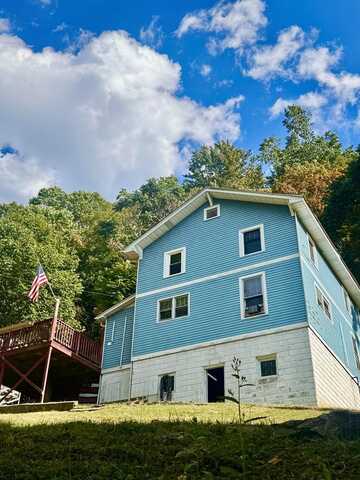 2006 Carolina Ave, BLUEFIELD, WV 24701