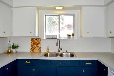 607 4th Avenue SW, Ronan, MT 59864