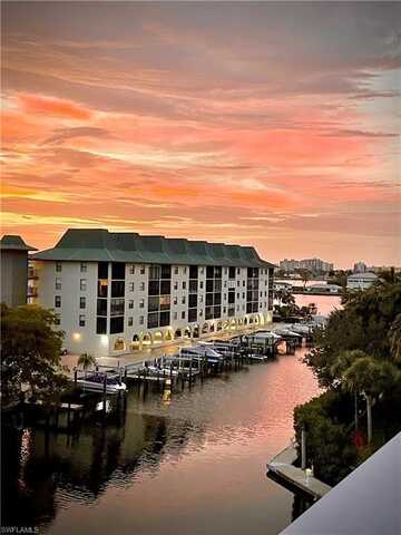 377 Vanderbilt Beach, NAPLES, FL 34108