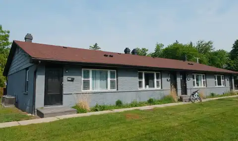 256 N Slusser Street, Grayslake, IL 60030