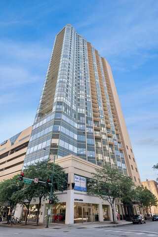 111 W Maple Street, Chicago, IL 60610