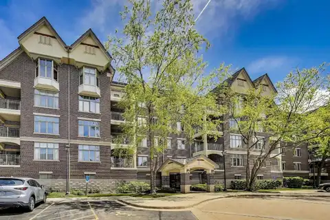 425 Village Green, Lincolnshire, IL 60069
