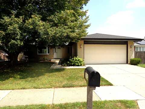 1015 Bowie Drive, Carol Stream, IL 60188