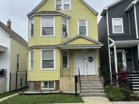3718 N Spaulding Avenue, Chicago, IL 60618