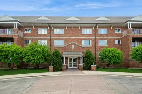 460 S Northwest Highway, Park Ridge, IL 60068