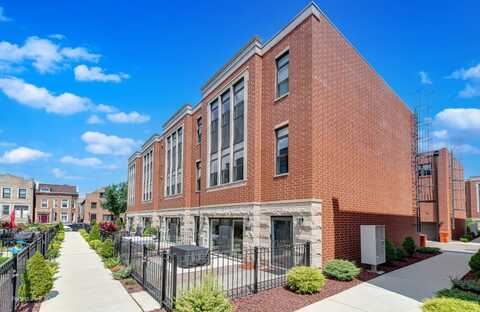 2253 W Coulter Street, Chicago, IL 60608
