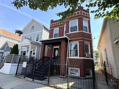 1741 N Central Park Avenue, Chicago, IL 60647