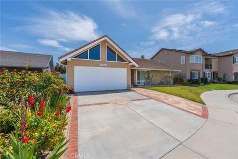 17482 Bellport Circle, Huntington Beach, CA 92649