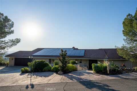 30990 Blackhorse Drive, Canyon Lake, CA 92587