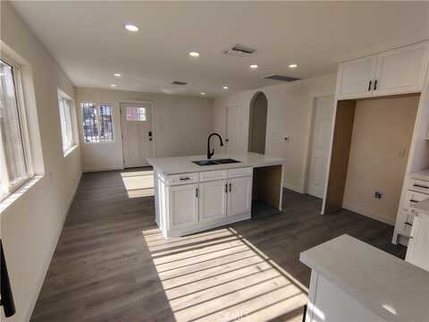 231 E Century Boulevard, Los Angeles, CA 90003