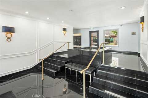 1121 N Olive Drive, West Hollywood, CA 90069