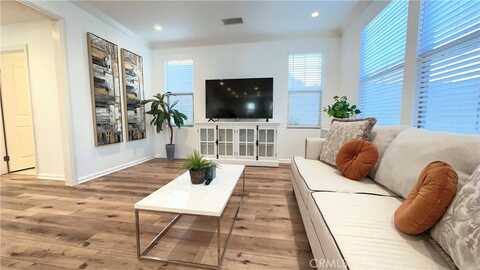 67 Decker, Irvine, CA 92620
