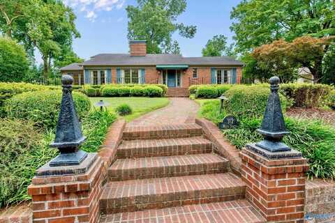 312 White Circle, Huntsville, AL 35801