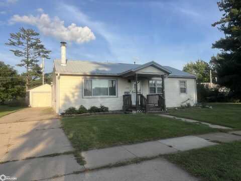 1005 S 5Th Street, Fairfield, IA 52556