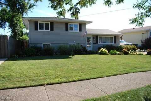 14581 Greystone Drive, Brook Park, OH 44142