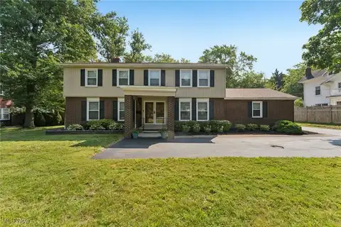 2911 Lee Road, Shaker Heights, OH 44120