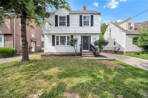 19413 Raymond Street, Maple Heights, OH 44137