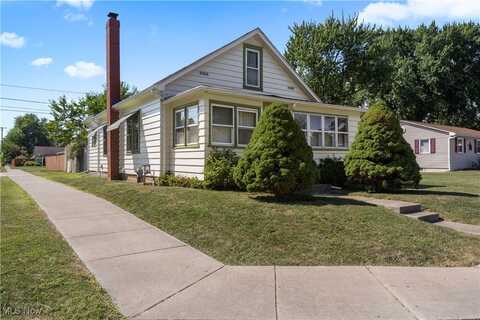788 Roberts Street, Sheffield Lake, OH 44054