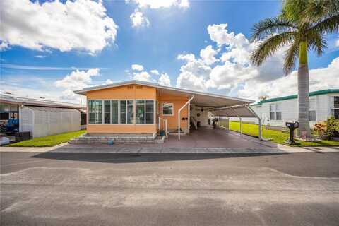 82226 F Street North, Pinellas Park, FL 33781