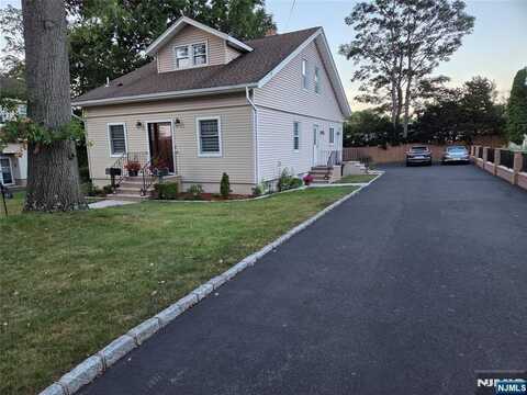 403 Boulevard 2nd Floor, Glen Rock, NJ 07452