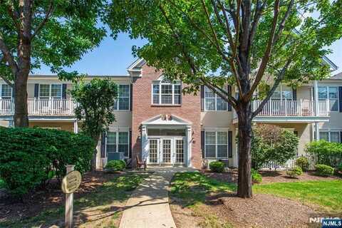 1308 Four Seasons Drive, Wayne, NJ 07470