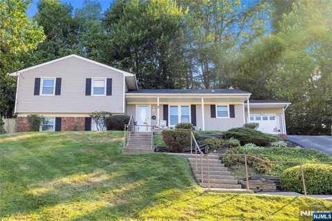 7 Doreen Court, Rockaway, NJ 07866