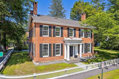 2 Pleasant Street, Woodstock, VT 05091