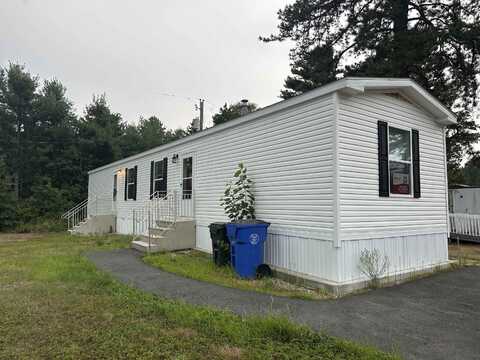 40 Pinyon Place, Londonderry, NH 03053