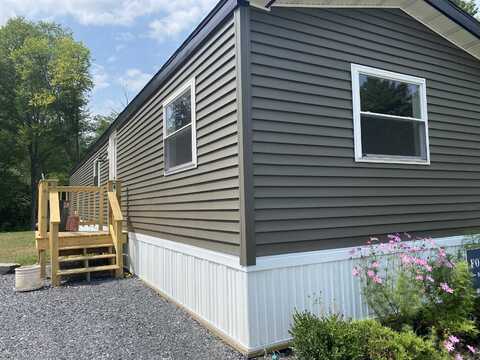 81 Cramton Road, Castleton, VT 05735