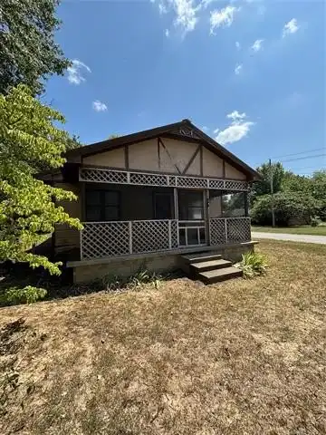 112 E 1st Street, Chelsea, OK 74016