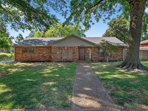1000 Meadow Drive, Bartlesville, OK 74006