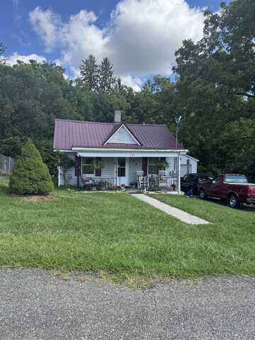 105 17TH Street NW, Pulaski, VA 24301