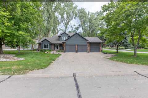 453 S ROYAL TROON DR, Dakota Dunes, SD 57049