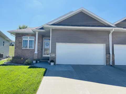 6712 Timberline Circle, Sioux City, IA 51106