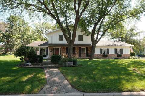 528 5th Ave SE, Sioux Center, IA 51250