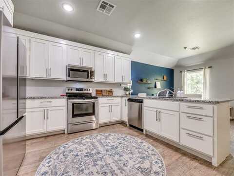 9542 Pastoral Drive, Guthrie, OK 73044