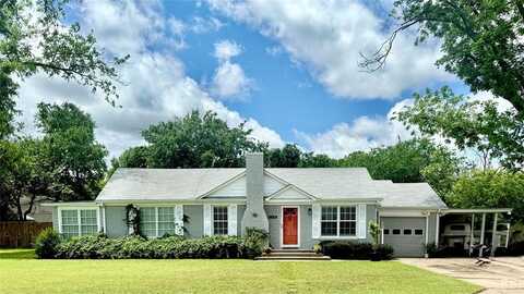 1020 Hillcrest Drive, Graham, TX 76450