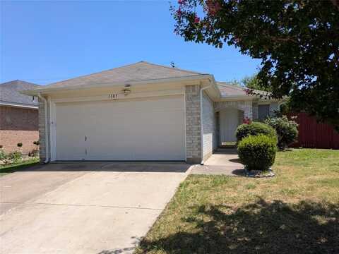 1185 Meadow Park Lane, Grand Prairie, TX 75052