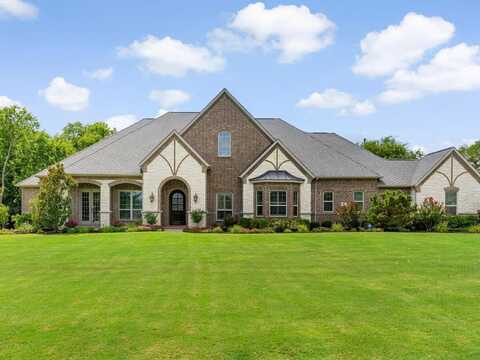 211 The Falls Drive, Sunnyvale, TX 75182