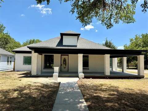 700 N Church Street, Decatur, TX 76234