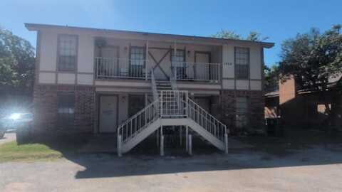 1209 Avondale Court, Arlington, TX 76011