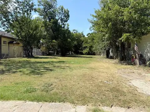 3703 Carl Street, Dallas, TX 75210