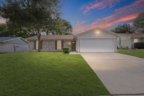 3201 Meadow Wood Lane, Bedford, TX 76021