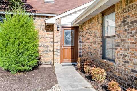 1925 Parkside Drive, Denton, TX 76201