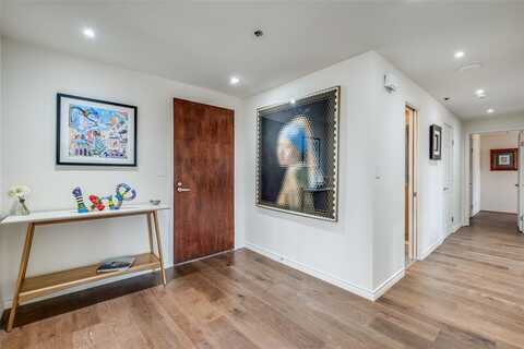 3030 Mckinney Avenue, Dallas, TX 75204