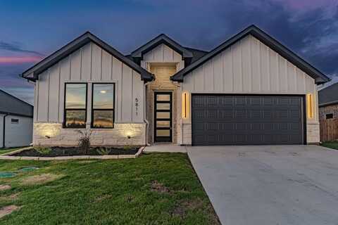 5811 Stonegate Circle, Granbury, TX 76048