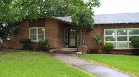 400 N Elm Street, Comanche, TX 76442