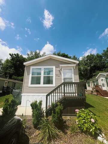 3566 W. Wembley Ln., Kalamazoo, MI 49009